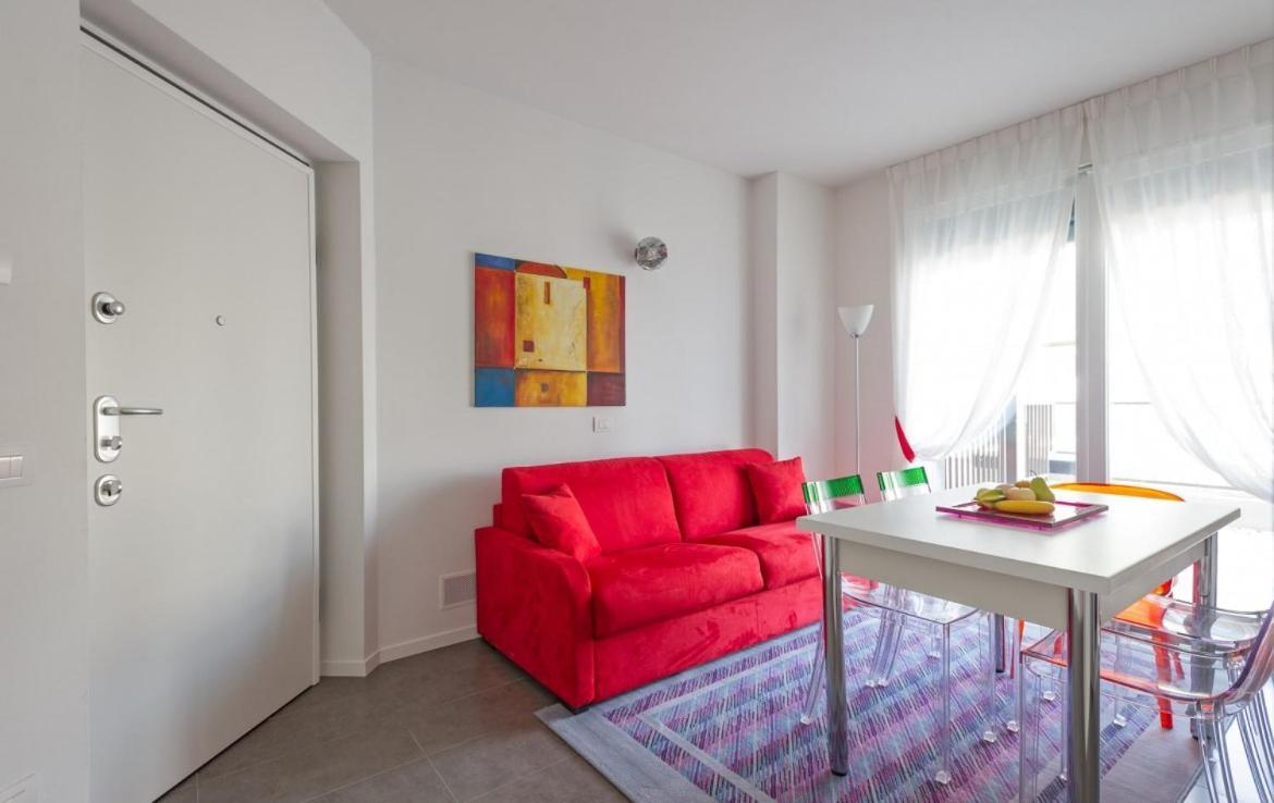 The Sunshine - Apartments With Pool Musso Exteriör bild